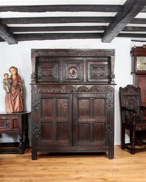 style of 17th century furniture in britain